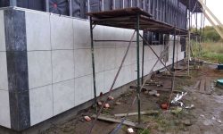 Монтаж керамогранита выполнен на скрытые кляммера 15 Монтаж керамогранита на скрытые кляммера 15