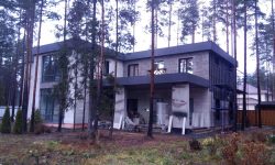 Монтаж керамогранита выполнен на видимые кляммера 18 Монтаж керамогранита на видимые кляммера 18