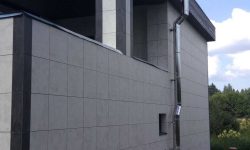 Монтаж керамогранита выполнен на скрытые кляммера 31 Монтаж керамогранита на скрытые кляммера 31